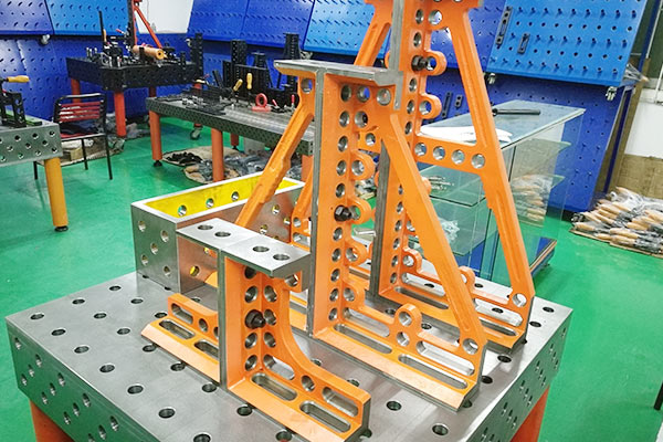 焊接平臺(tái)設(shè)計(jì)夾具 焊接平臺(tái)設(shè)計(jì)夾具